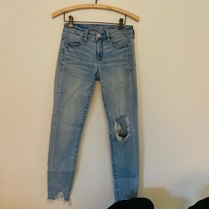 American Eagle Jeans Light Wash & Distress